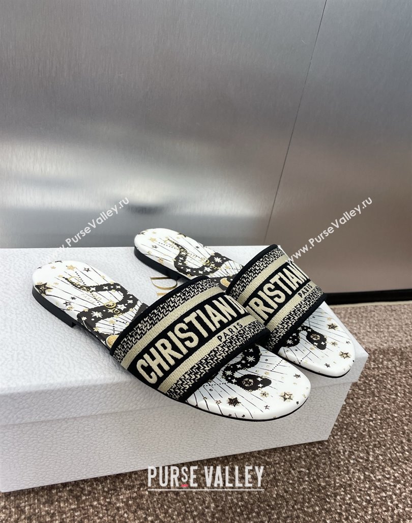 Dior Dway Flat Slides Sandal in Embroidered Cotton with Black and Beige Astral Motif 2025 (MD-250425089)