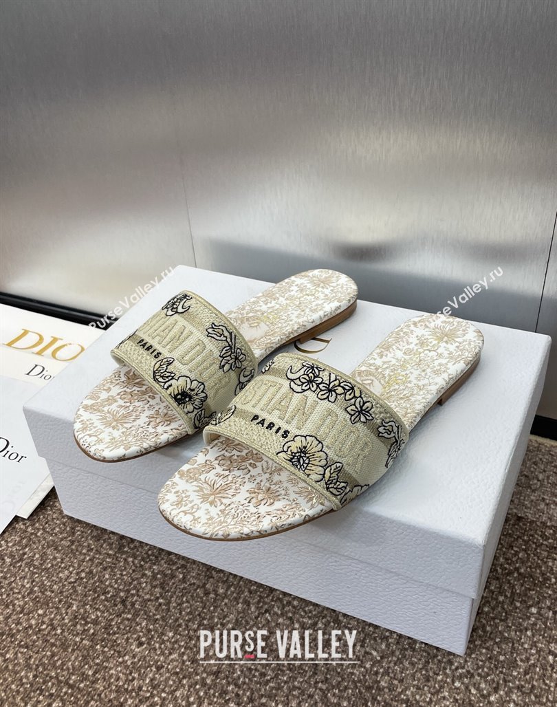 Dior Dway Flat Slides Sandal in Cotton Embroidered with Metallic Thread and Gold-Tone Millefiori Unicorn Motif (MD-250425092)
