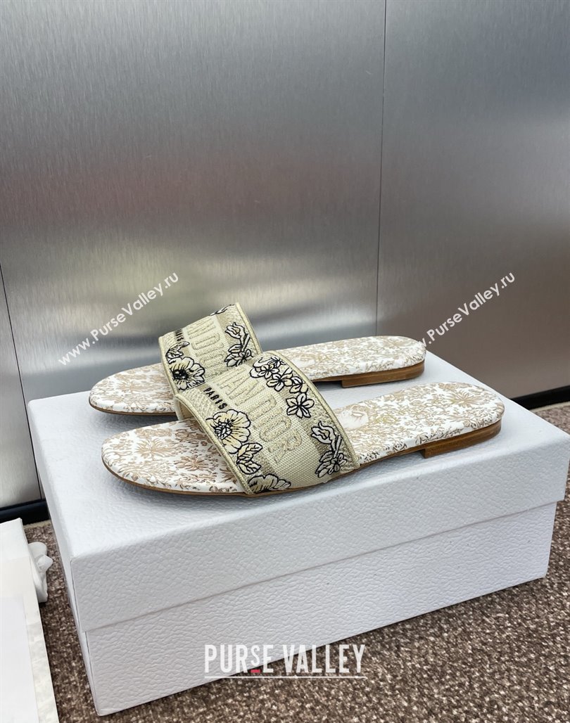 Dior Dway Flat Slides Sandal in Cotton Embroidered with Metallic Thread and Gold-Tone Millefiori Unicorn Motif (MD-250425092)