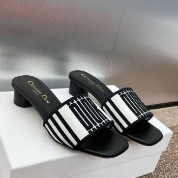 Dior Dway Heel Slides Sandal 4.5cm in Black and White Cotton Embroidered with Dior Graphique Motif 2025 (MD-250425097)