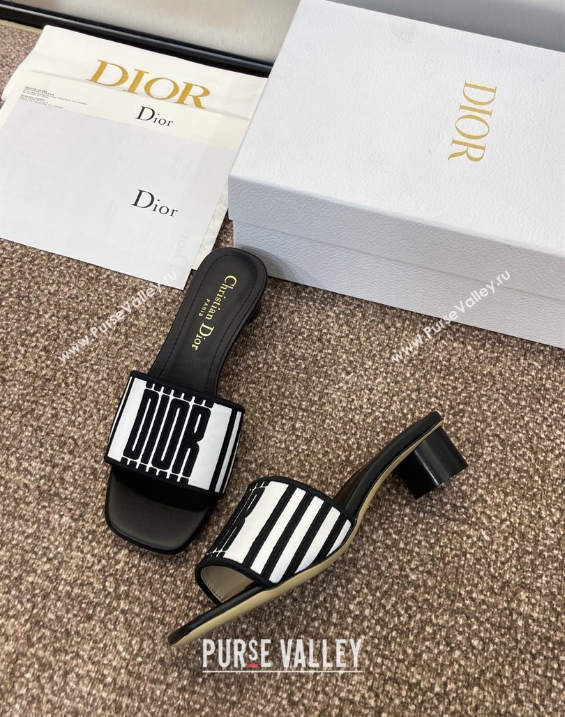 Dior Dway Heel Slides Sandal 4.5cm in Black and White Cotton Embroidered with Dior Graphique Motif 2025 (MD-250425097)