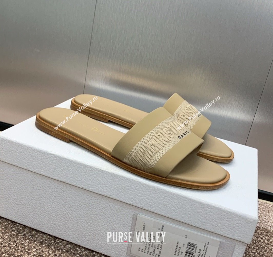Dior Dway Flat Slides Sandal in Calfskin and Embroidered Cotton Beige 2025 S03W (MD-250425106)