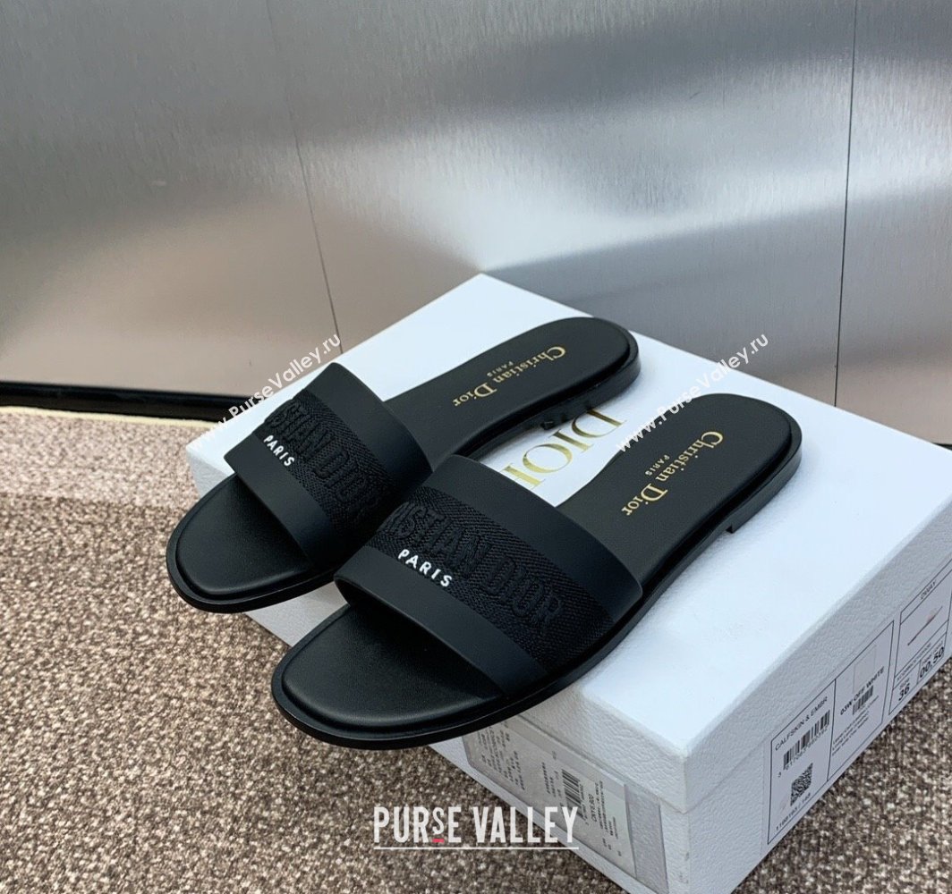 Dior Dway Flat Slides Sandal in Calfskin and Embroidered Cotton Black 2025 S03W (MD-250425108)