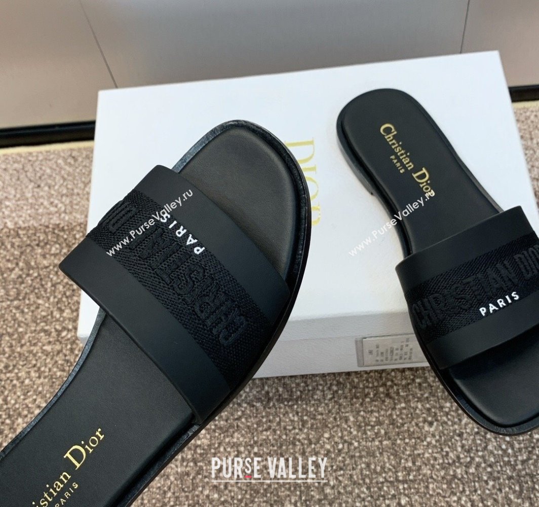 Dior Dway Flat Slides Sandal in Calfskin and Embroidered Cotton Black 2025 S03W (MD-250425108)