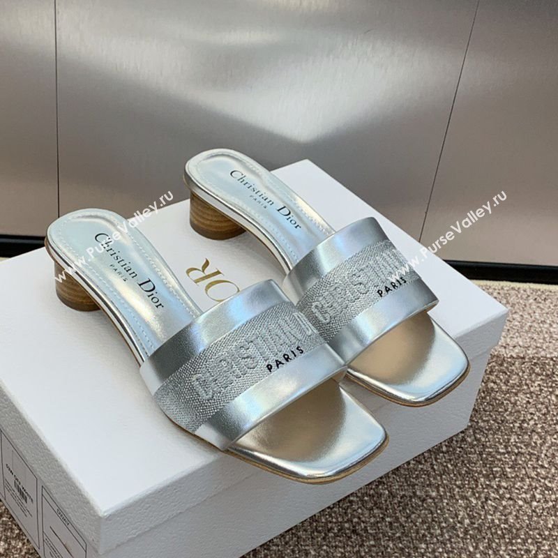 Dior Dway Heel Slides Sandal 4.5cm in Calfskin and Embroidered Cotton Silver 2025 S03W (MD-250425109)