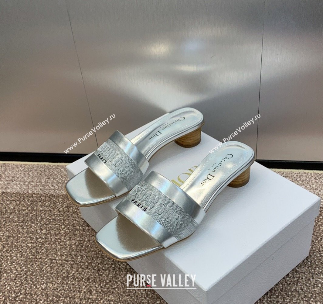 Dior Dway Heel Slides Sandal 4.5cm in Calfskin and Embroidered Cotton Silver 2025 S03W (MD-250425109)