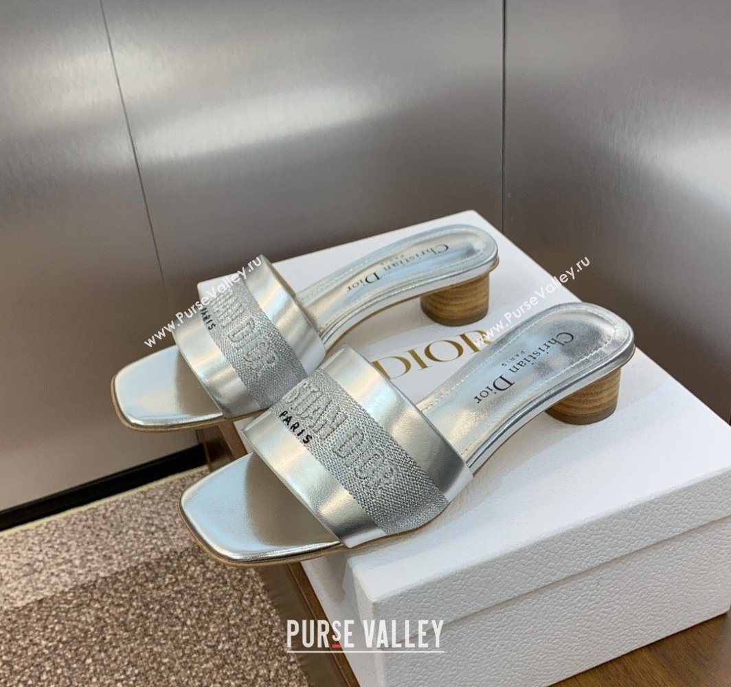 Dior Dway Heel Slides Sandal 4.5cm in Calfskin and Embroidered Cotton Silver 2025 S03W (MD-250425109)