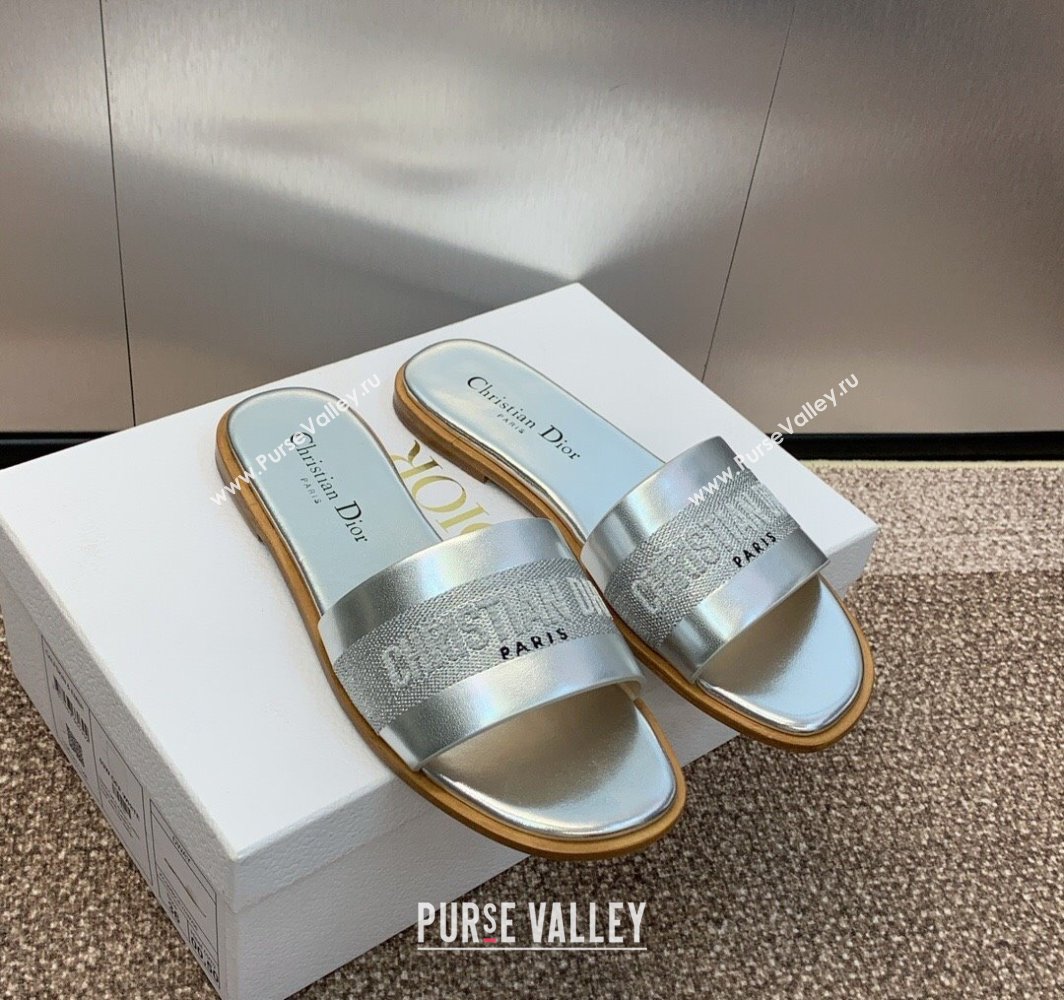 Dior Dway Flat Slides Sandal in Calfskin and Embroidered Cotton Silver 2025 S03W (MD-250425110)