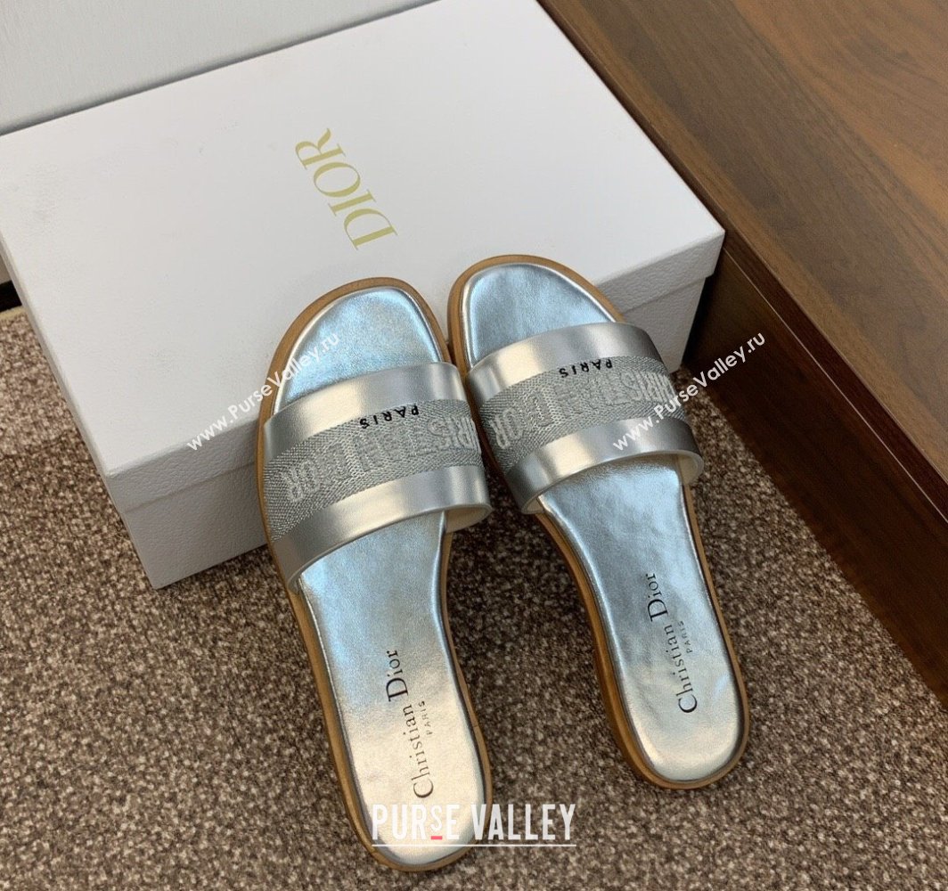 Dior Dway Flat Slides Sandal in Calfskin and Embroidered Cotton Silver 2025 S03W (MD-250425110)