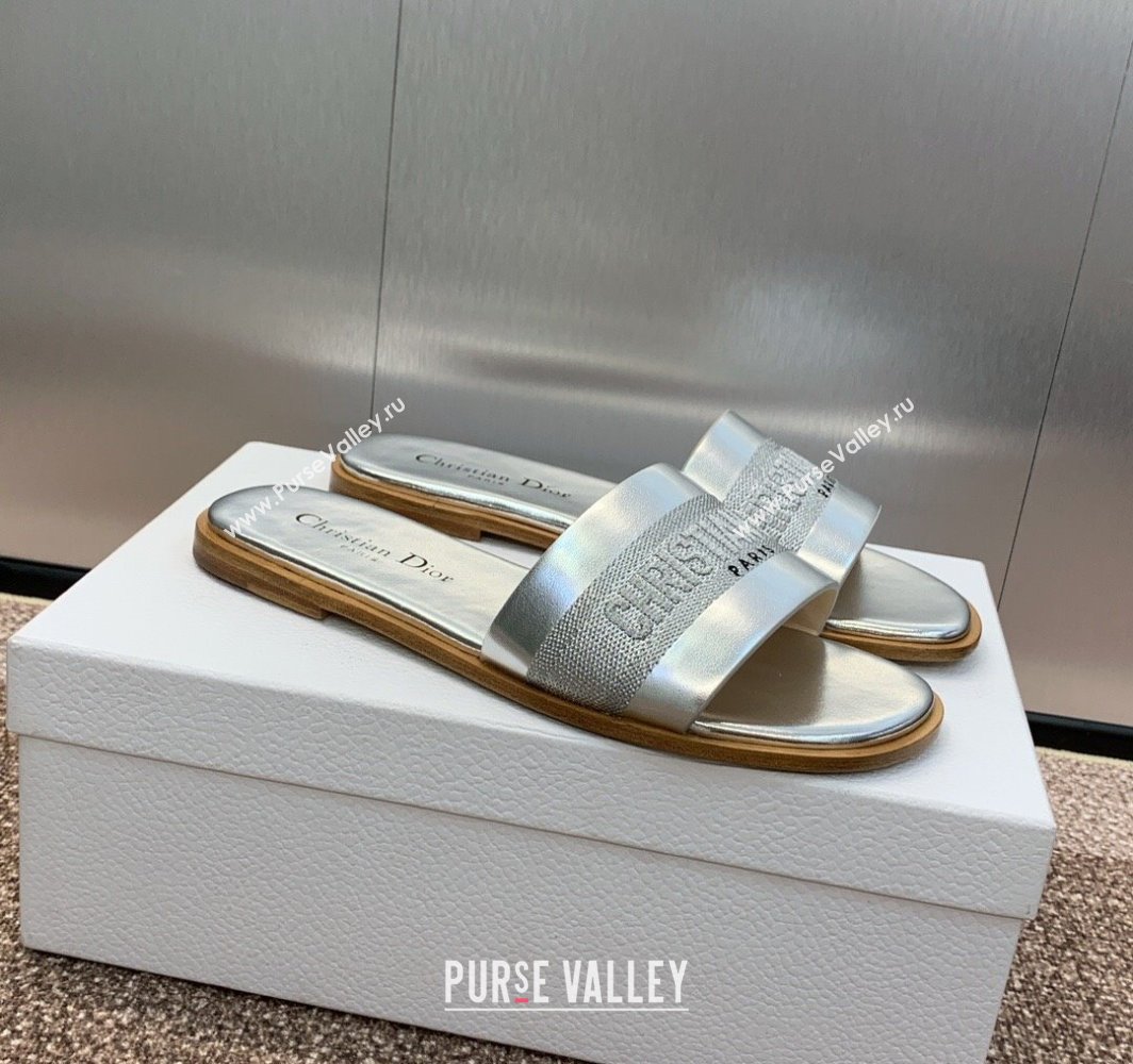 Dior Dway Flat Slides Sandal in Calfskin and Embroidered Cotton Silver 2025 S03W (MD-250425110)
