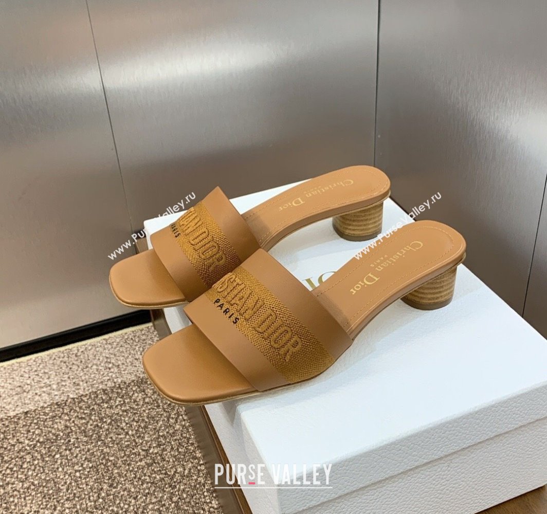 Dior Dway Heel Slides Sandal 4.5cm in Calfskin and Embroidered Cotton Brown 2025 S03W (MD-250425113)