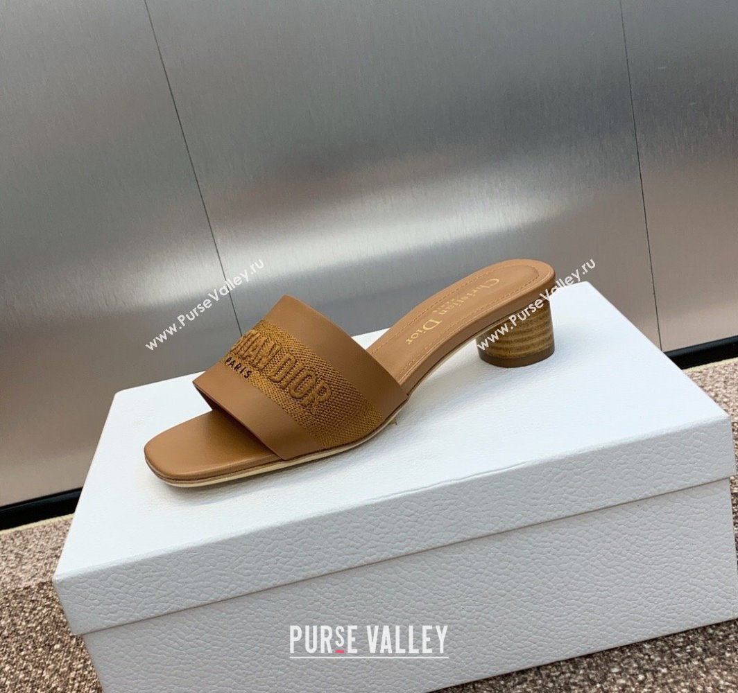 Dior Dway Heel Slides Sandal 4.5cm in Calfskin and Embroidered Cotton Brown 2025 S03W (MD-250425113)