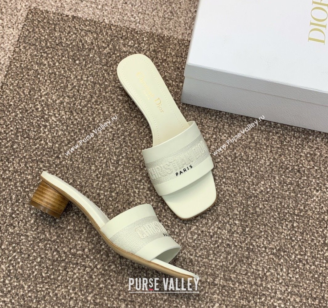 Dior Dway Heel Slides Sandal 4.5cm in Calfskin and Embroidered Cotton White 2025 S03W (MD-250425115)