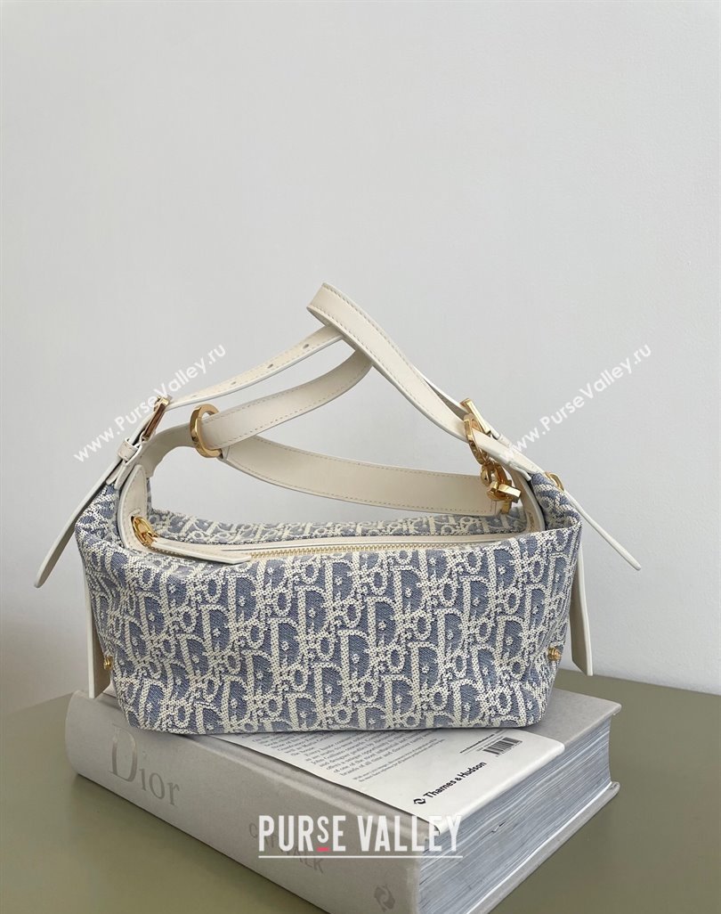 Dior Small D-Journey Bag in Blue Dior Oblique Chambray with Raffia Effect and Light Biscuit Smooth Calfskin 2025 (XXG-250521144)