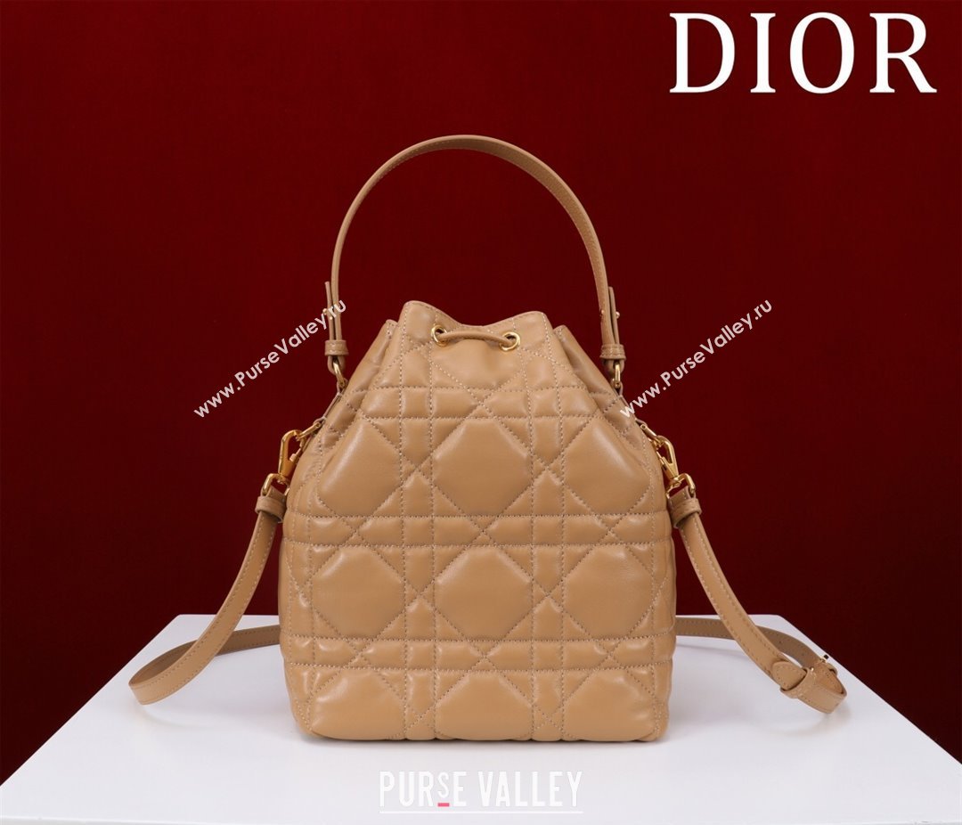 Dior Small Dior Caro Bucket Bag in Macrocannage Lambskin Gold-Tone 2025 S5250 (XXG-250521118)