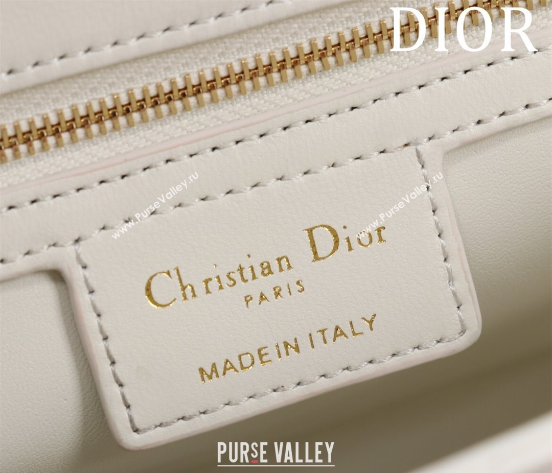 Dior Medium Soft Dior Caro Bag in Macrocannage Lambskin White 2025 M9253 (XXG-250521123)