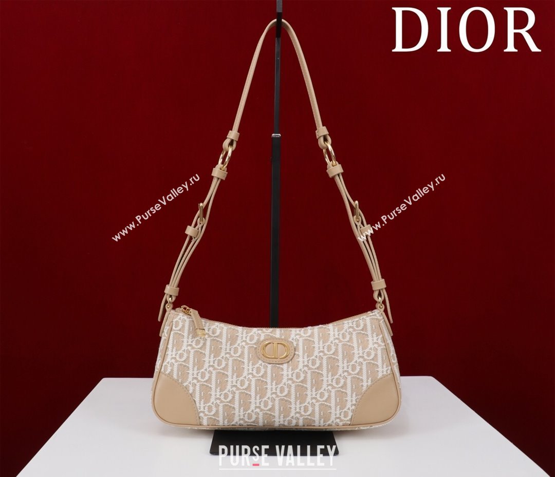 Dior 30 Montaigne Wanderlust Mini Bag in Beige Dior Oblique Chambray with Raffia Effect and Smooth Calfskin 2025 (XXG-250521139)