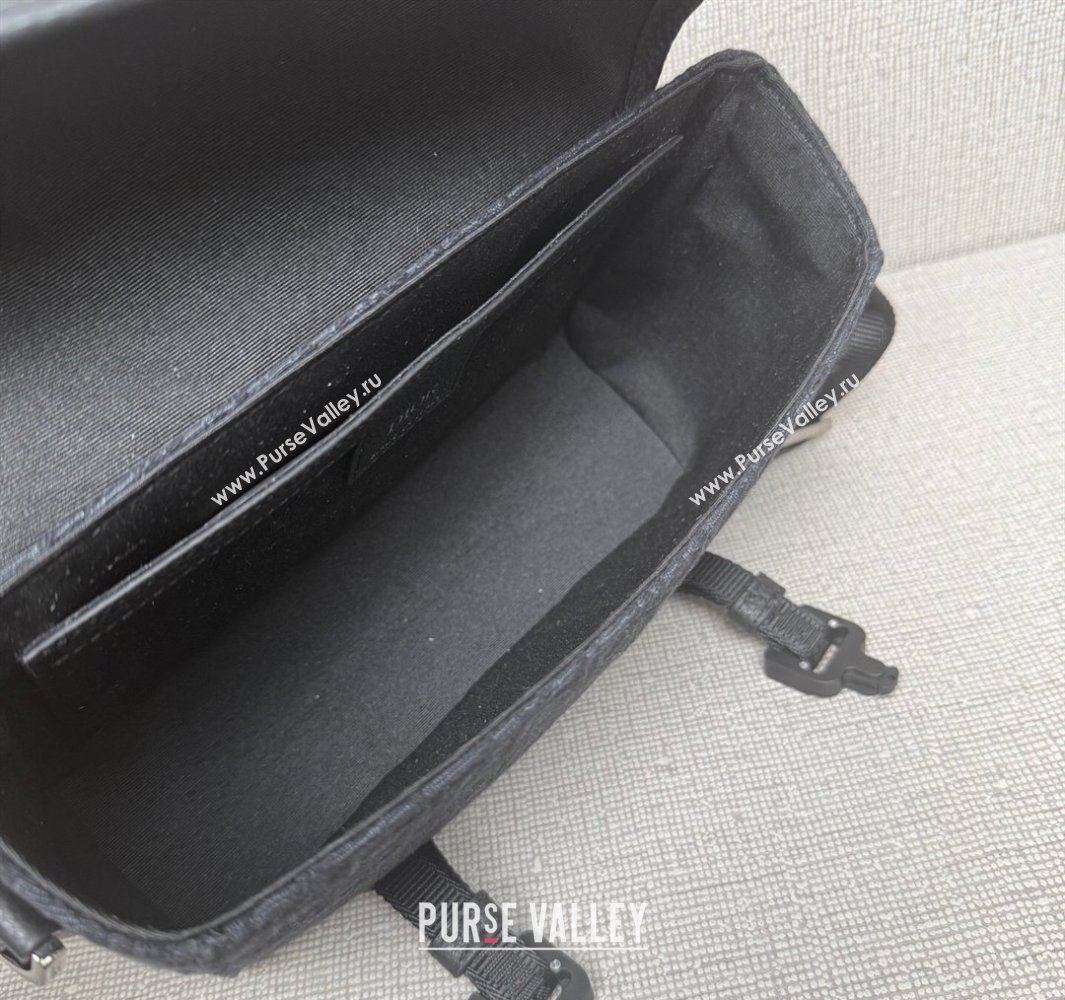 Dior Mens Hit the Road Messenger Bag with Flap in Oblique Jacquard with Grained Calfskin Black2 2025 9271 (XXG-250521133)