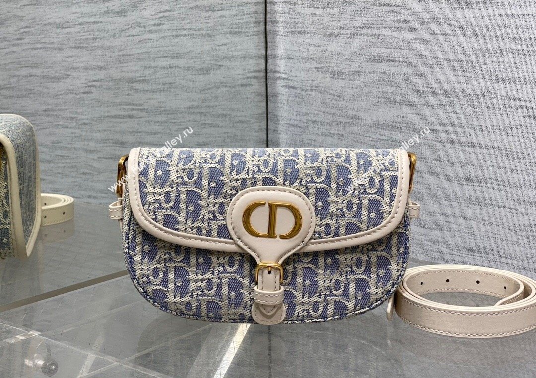 Dior Bobby East-West Bag in Blue Oblique Chambray with Raffia Effect and White Calfskin 2025 (XXG-250627079)