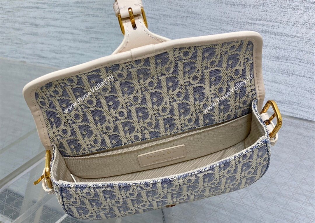 Dior Bobby East-West Bag in Blue Oblique Chambray with Raffia Effect and White Calfskin 2025 (XXG-250627079)