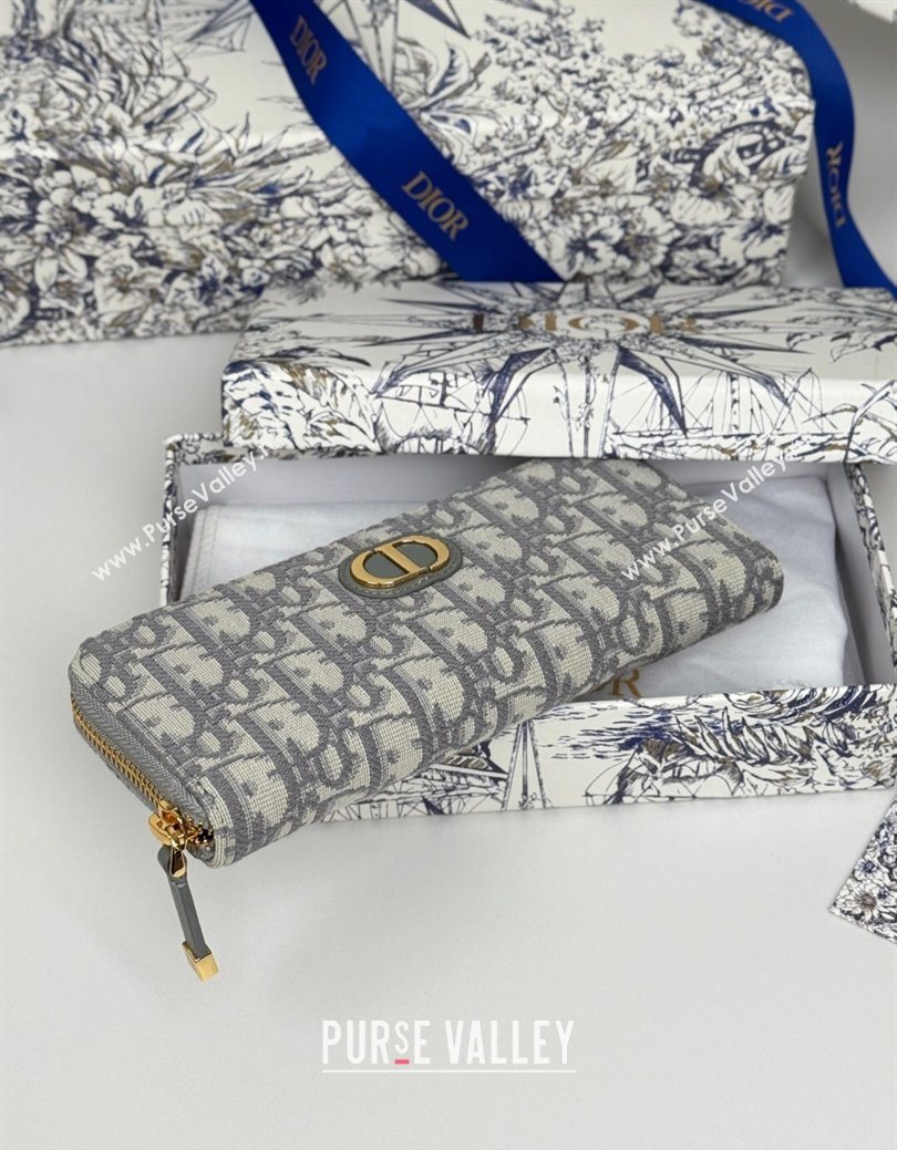 Dior 30 Montaigne Voyageur Slim Wallet in Oblique Jacquard Grey 2025 (XXG-250627082)