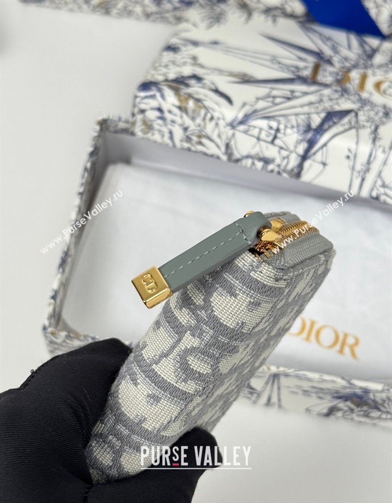 Dior 30 Montaigne Voyageur Slim Wallet in Oblique Jacquard Grey 2025 (XXG-250627082)