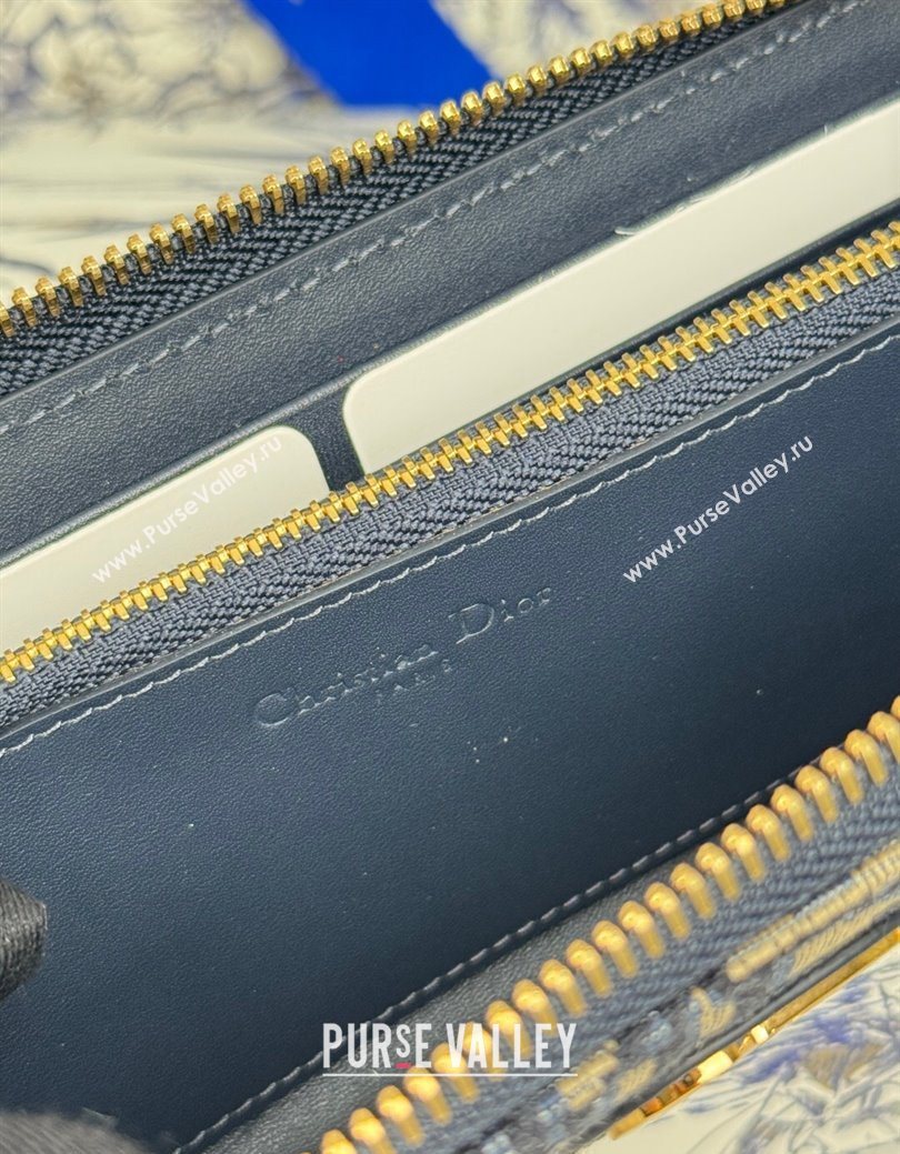 Dior 30 Montaigne Voyageur Slim Wallet in Oblique Jacquard Blue 2025 (XXG-250627083)