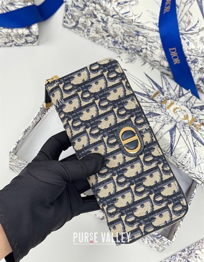 Dior 30 Montaigne Voyageur Slim Wallet in Oblique Jacquard Blue 2025 (XXG-250627083)