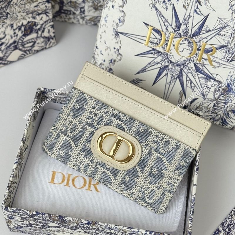 Dior 30 Montaigne Freesia Card Holder in Blue Oblique Chambray with Raffia Effect and White Smooth Calfskin 2025 (XXG-250627086)