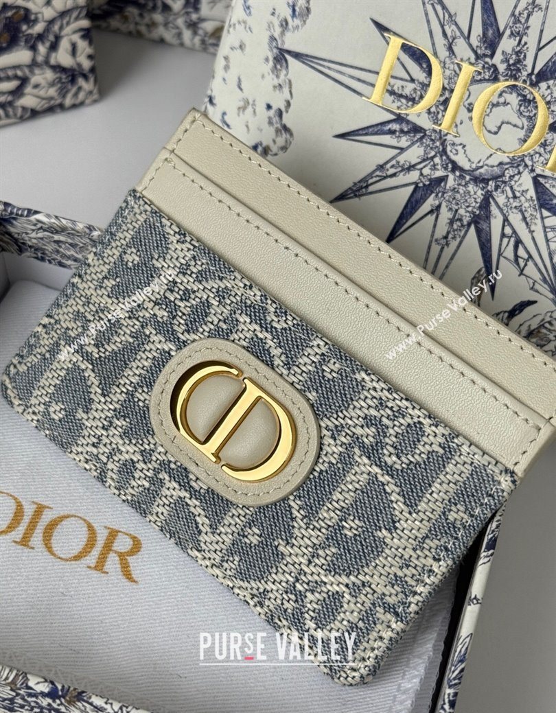 Dior 30 Montaigne Freesia Card Holder in Blue Oblique Chambray with Raffia Effect and White Smooth Calfskin 2025 (XXG-250627086)