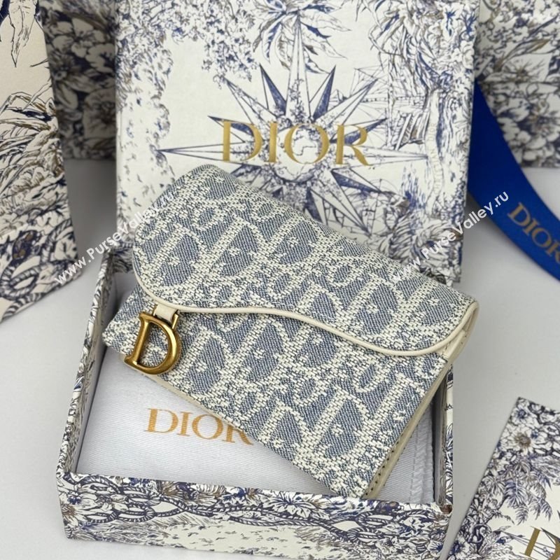 Dior Saddle Bloom Card Holder in Blue Dior Oblique Chambray with Raffia Effect and White Smooth Calfskin 2025 (XXG-250627088)