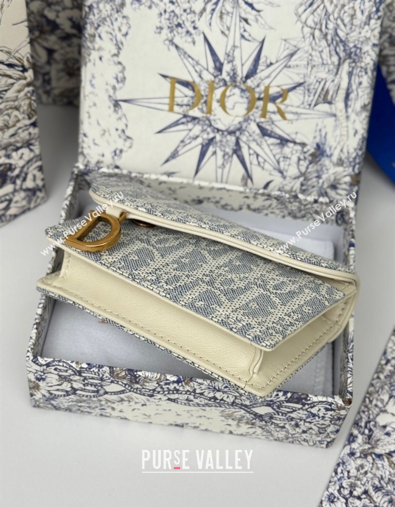 Dior Saddle Bloom Card Holder in Blue Dior Oblique Chambray with Raffia Effect and White Smooth Calfskin 2025 (XXG-250627088)