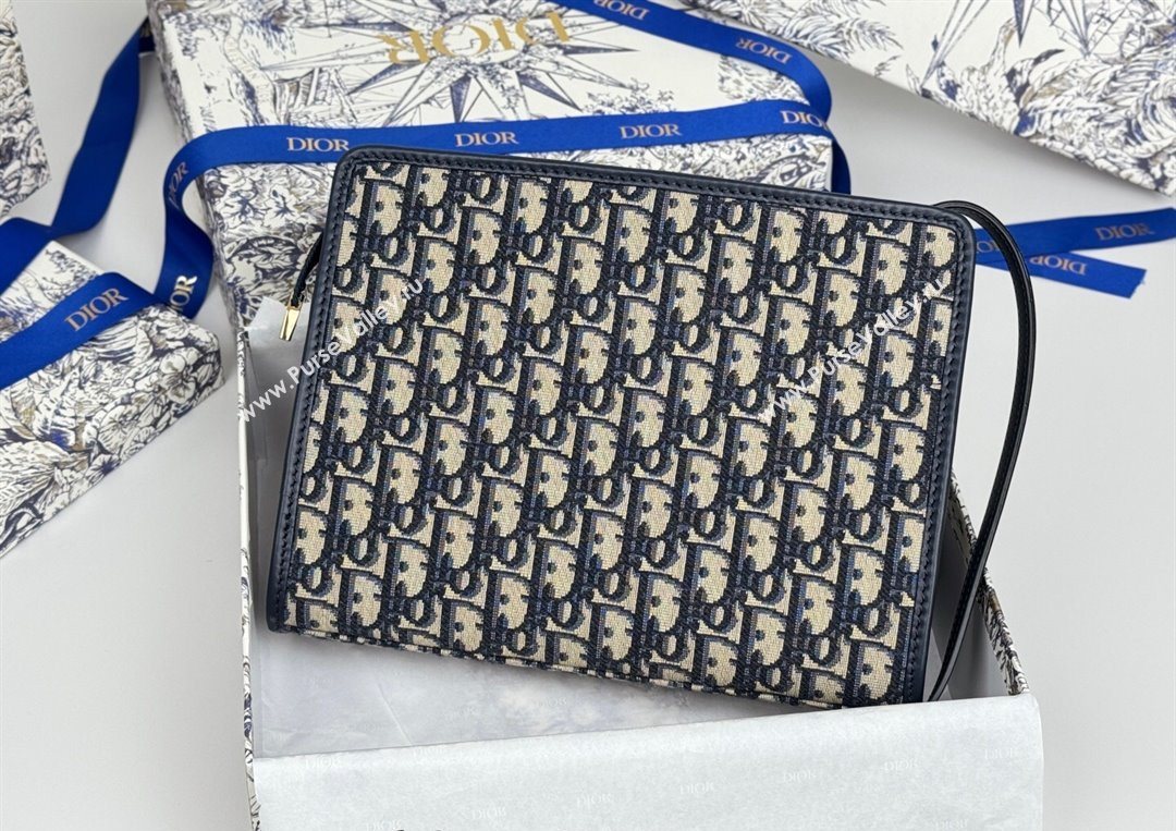 Dior 30 Montaigne Dea Pouch in Oblique Jacquard Blue 2025 (XXG-250627096)