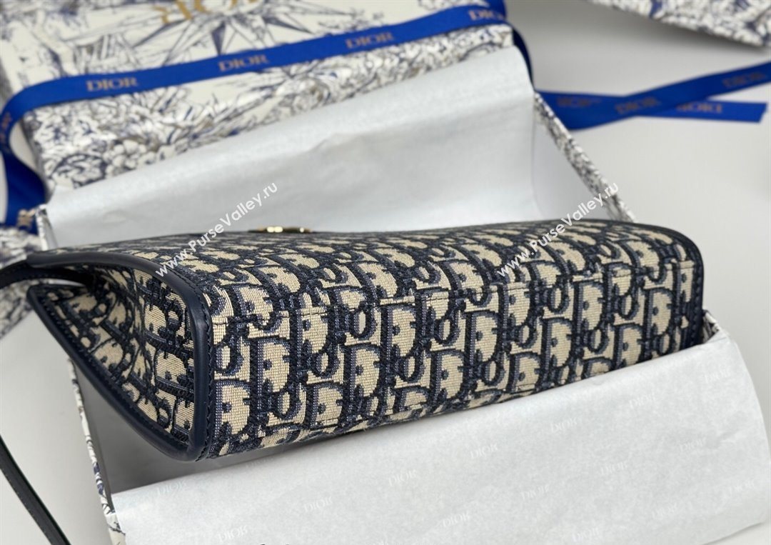 Dior 30 Montaigne Dea Pouch in Oblique Jacquard Blue 2025 (XXG-250627096)