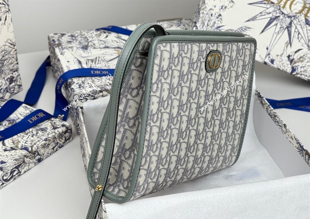 Dior 30 Montaigne Dea Pouch in Oblique Jacquard Grey 2025 (XXG-250627097)