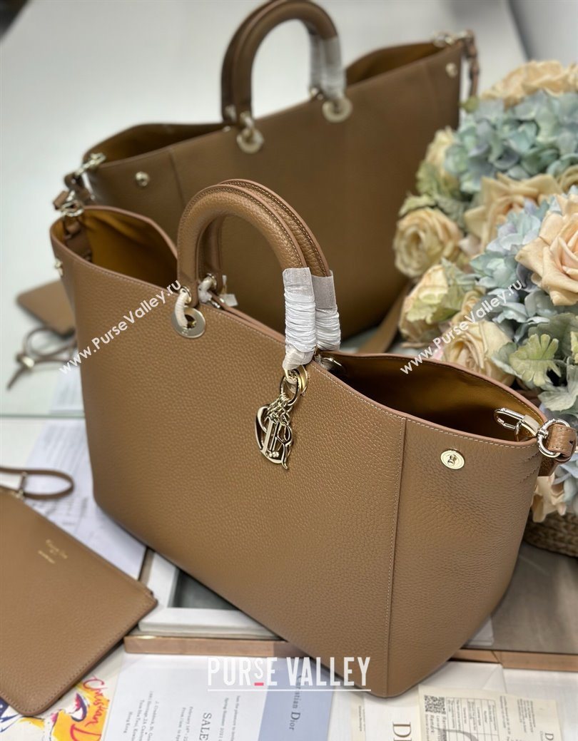 Dior Toujours Large Bag in Litchi Grained Calfskin Brown 2025 1188 (XXG-250627105)