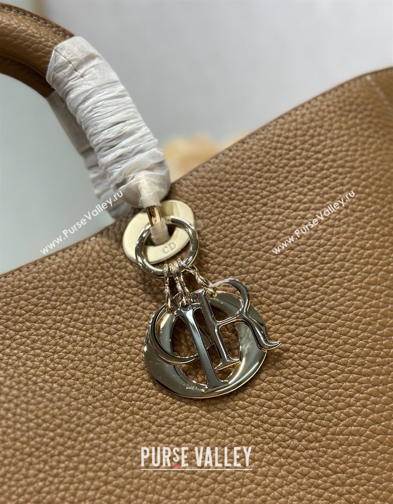 Dior Toujours Large Bag in Litchi Grained Calfskin Brown 2025 1188 (XXG-250627105)