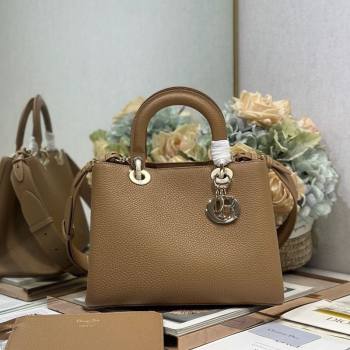 Dior Toujours Medium Bag in Litchi Grained Calfskin Brown 2025 1188 (XXG-250627103)