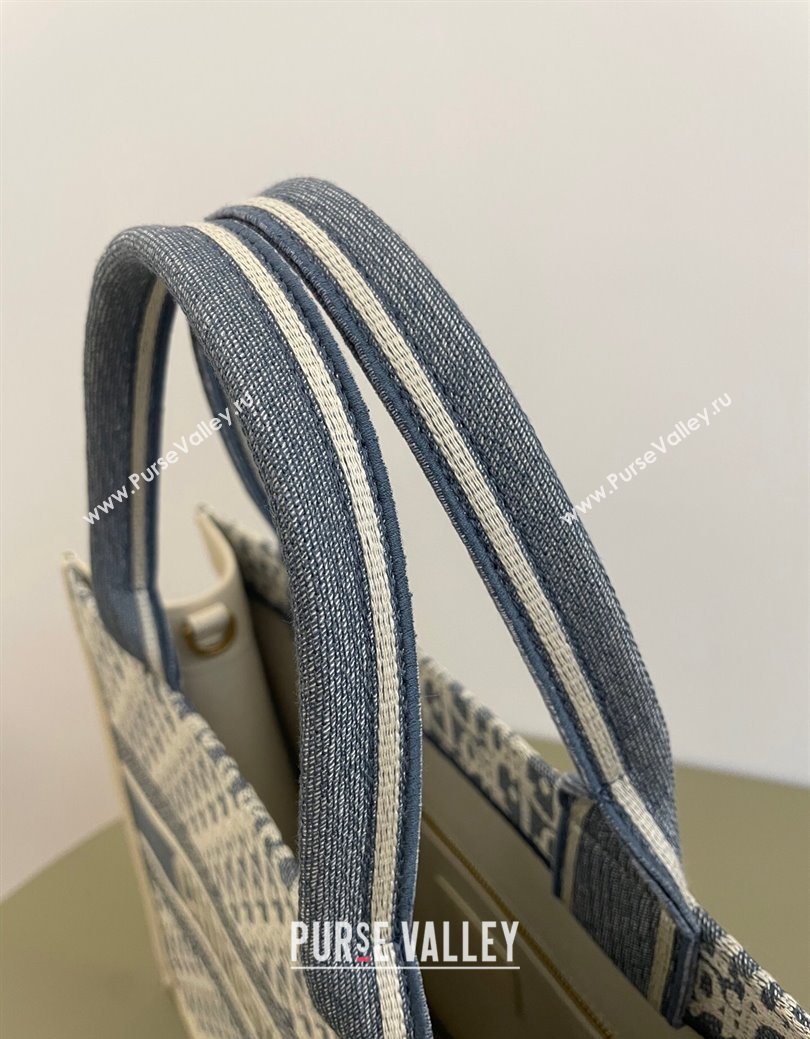 Dior Medium Book Tote Bag in Blue Dior Oblique Chambray Embroidery and Latte White Calfskin 2025 (BF-250627076)