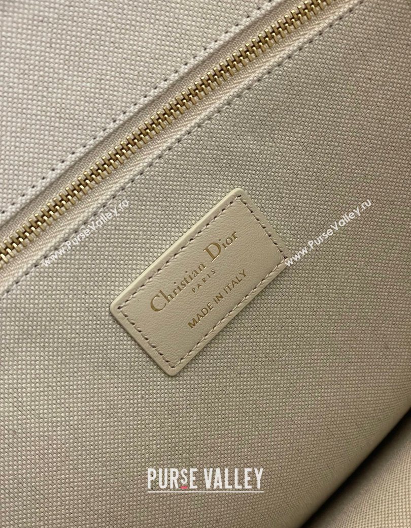 Dior Medium Book Tote Bag in Blue Dior Oblique Chambray Embroidery and Latte White Calfskin 2025 (BF-250627076)