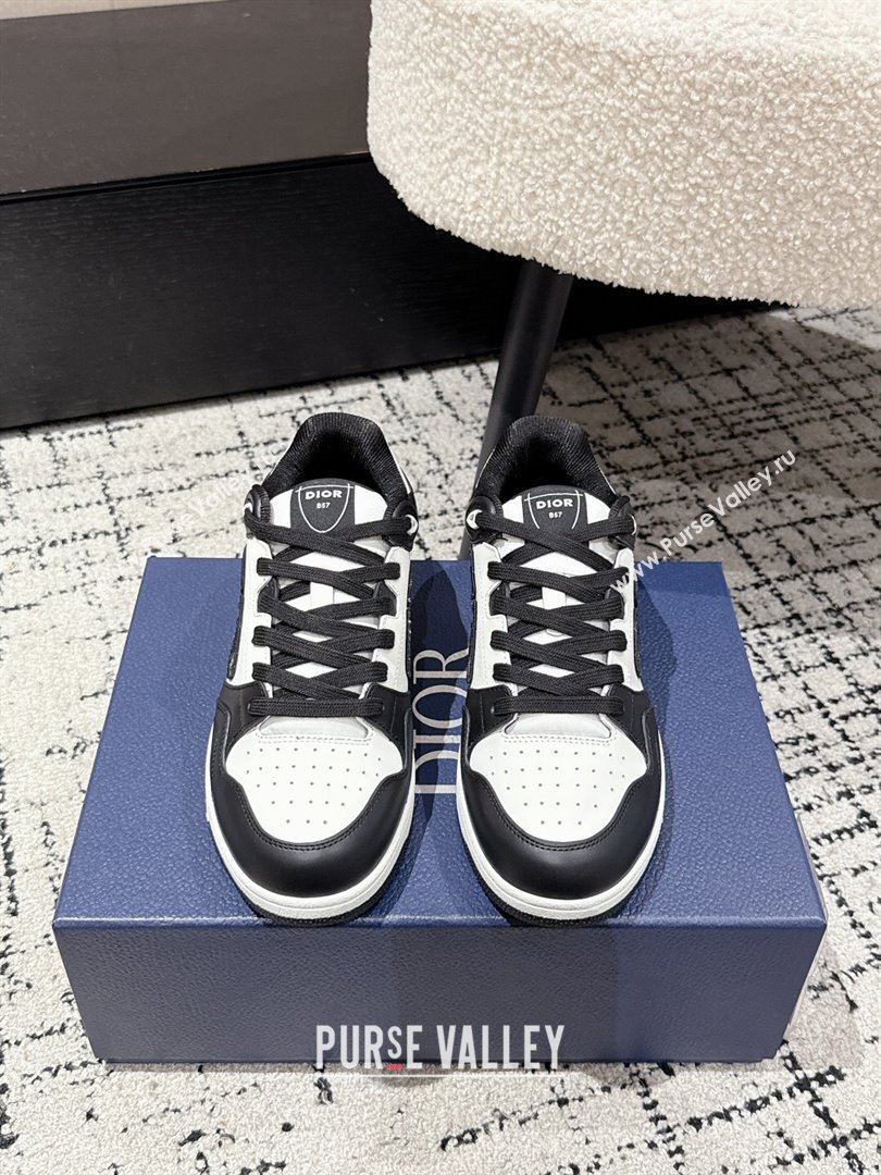Dior B57 Dribble Low-Top Sneakers in Smooth Calfskin with Beige and Black Dior Oblique Jacquard White/Black 2025 (KL-250710010)