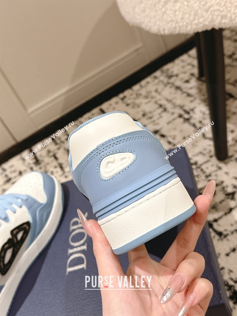 Dior B57 Dribble Low-Top Sneakers in Smooth Calfskin with Beige and Black Dior Oblique Jacquard Light Blue 2025 (KL-250710011)