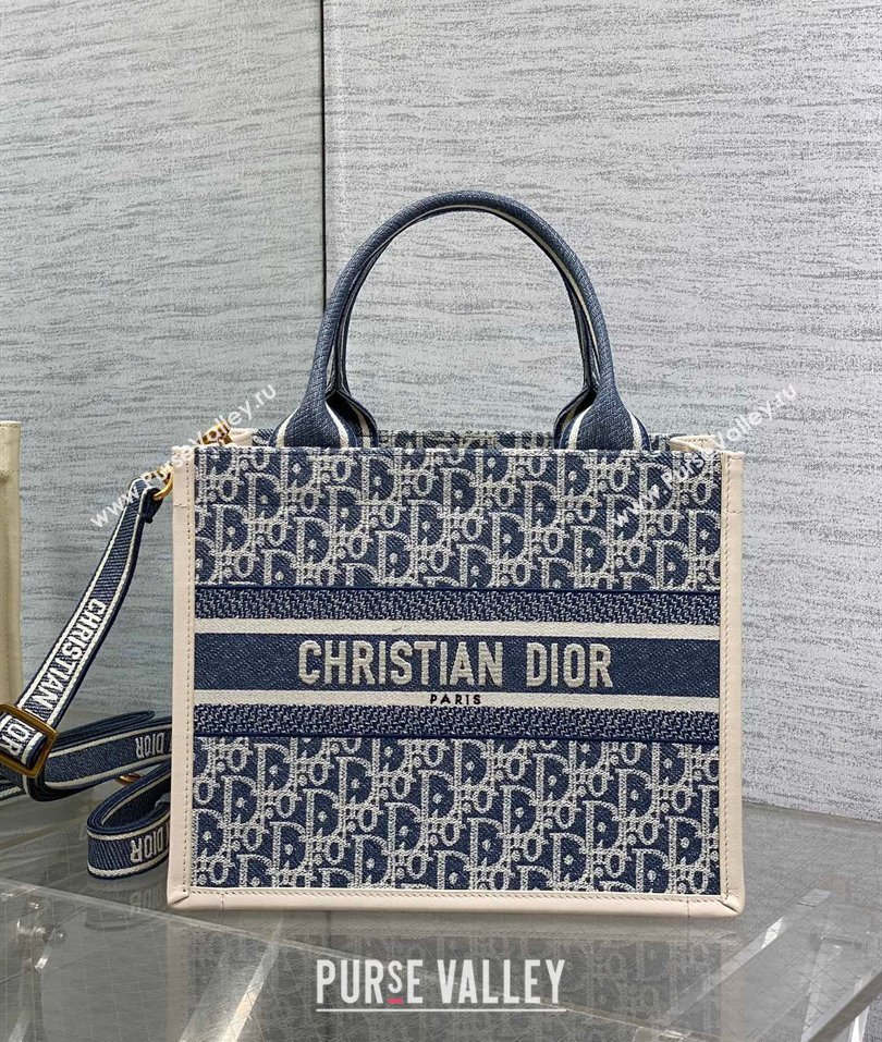 Dior Small Dior Book Tote Bag in Dior Oblique Chambray-Effect Embroidery Blue/White 2025 (XXG-250806046)