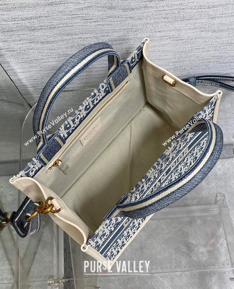 Dior Small Dior Book Tote Bag in Dior Oblique Chambray-Effect Embroidery Blue/White 2025 (XXG-250806046)