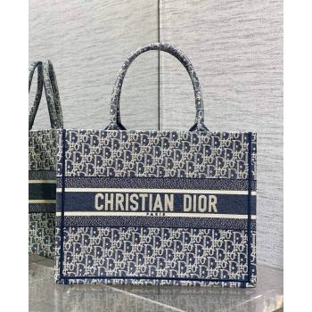 Dior Medium Dior Book Tote Bag in Blue Dior Oblique Chambray-Effect Embroidery 2025 M1296ZEEO (XXG-250806045)