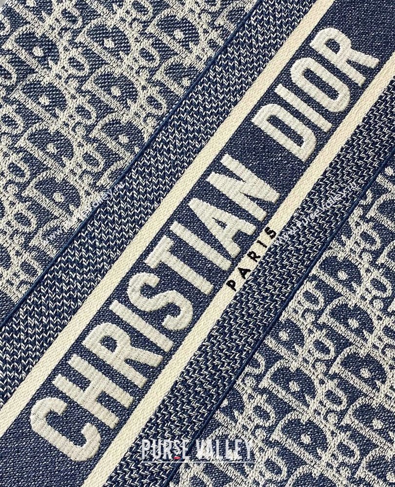Dior Medium Dior Book Tote Bag in Blue Dior Oblique Chambray-Effect Embroidery 2025 M1296ZEEO (XXG-250806045)