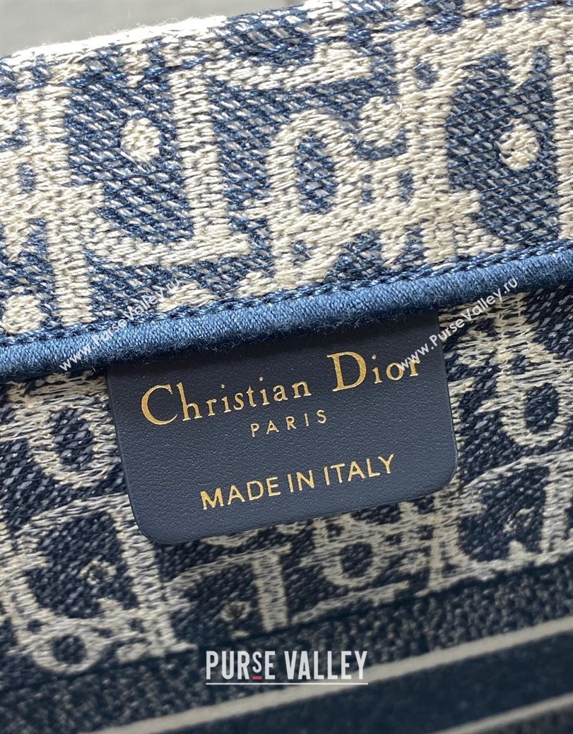 Dior Medium Dior Book Tote Bag in Blue Dior Oblique Chambray-Effect Embroidery 2025 M1296ZEEO (XXG-250806045)