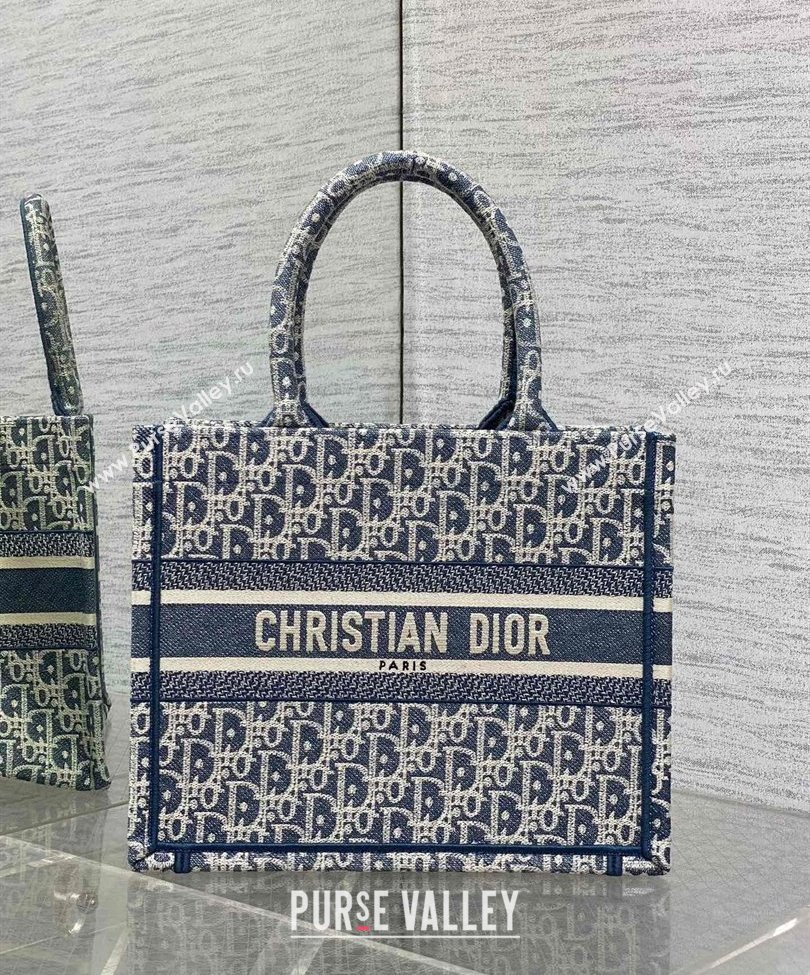 Dior Small Dior Book Tote Bag in Blue Dior Oblique Chambray-Effect Embroidery 2025 M1296ZEEO (XXG-250806047)