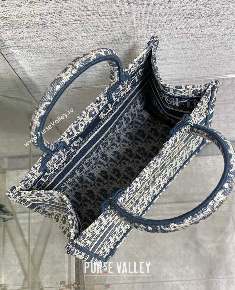 Dior Small Dior Book Tote Bag in Blue Dior Oblique Chambray-Effect Embroidery 2025 M1296ZEEO (XXG-250806047)