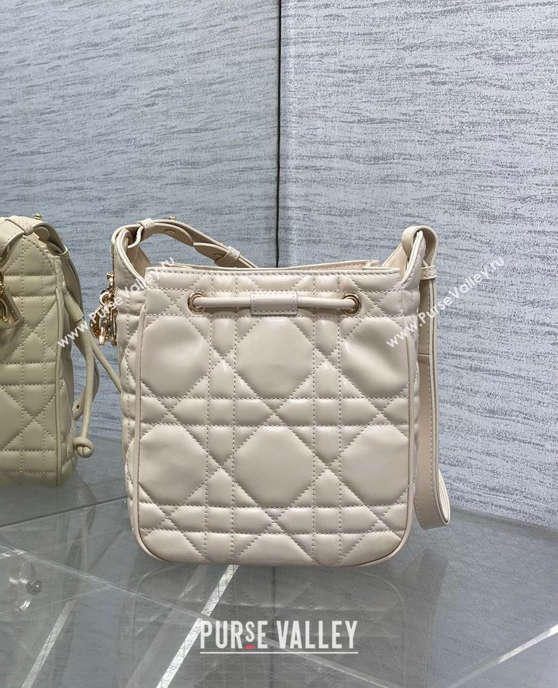 Dior Small D-Motion Bag in Macrocannage Lambskin Ivory White 2025 2851 (XXG-250806007)
